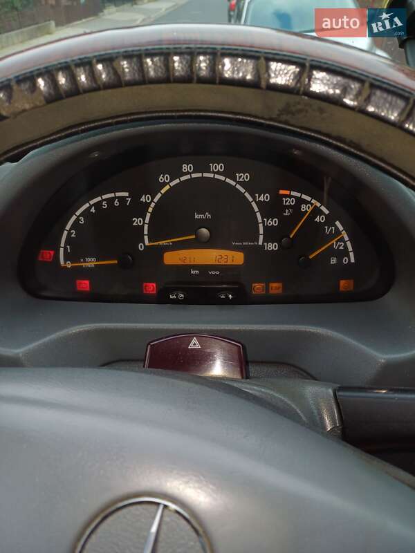 Микроавтобус Mercedes-Benz Sprinter 2006 в Новом Роздоле