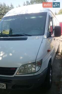 Микроавтобус Mercedes-Benz Sprinter 2006 в Вижнице