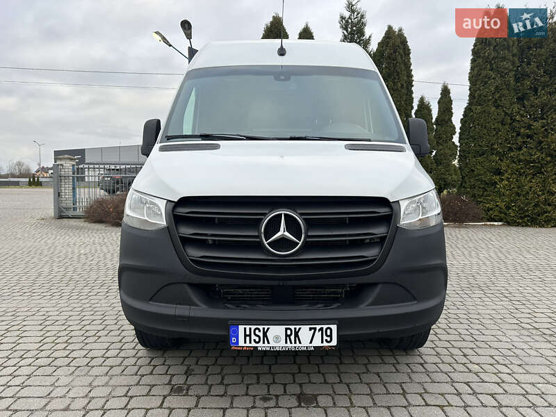 Грузовой фургон Mercedes-Benz Sprinter 2020 в Львове