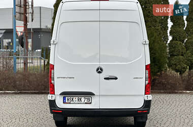 Грузовой фургон Mercedes-Benz Sprinter 2020 в 