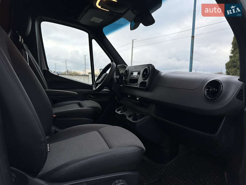 Грузовой фургон Mercedes-Benz Sprinter 2020 в Львове