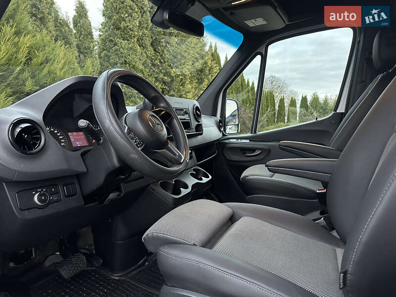 Грузовой фургон Mercedes-Benz Sprinter 2020 в Львове