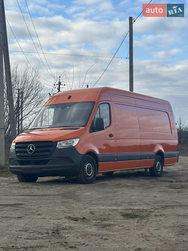 Вантажний фургон Mercedes-Benz Sprinter 2020 в Рівному