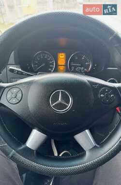 Грузовой фургон Mercedes-Benz Sprinter 2015 в 