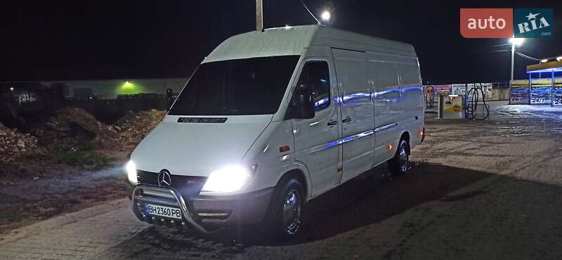Грузовой фургон Mercedes-Benz Sprinter 2002 в Белгороде-Днестровском