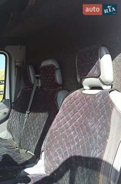 Грузовой фургон Mercedes-Benz Sprinter 2002 в 