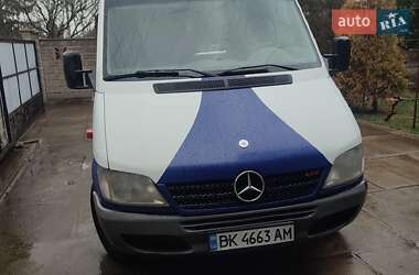 Грузовой фургон Mercedes-Benz Sprinter 2003 в Ровно