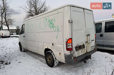 Грузовой фургон Mercedes-Benz Sprinter 2002 в Брошневе-Осаде