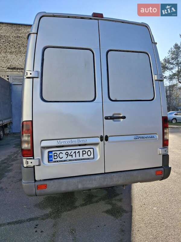 Грузовой фургон Mercedes-Benz Sprinter 2004 в Яворове