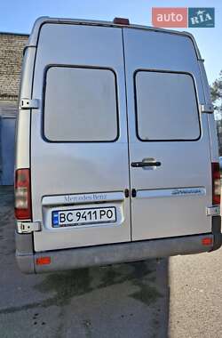 Грузовой фургон Mercedes-Benz Sprinter 2004 в 