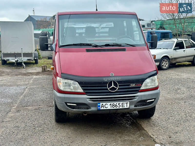 Евакуатор Mercedes-Benz Sprinter 2000 в Володимирі