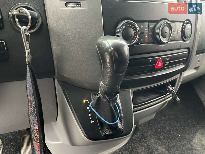 Грузопассажирский фургон Mercedes-Benz Sprinter 2009 в Черновцах