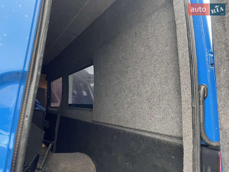 Грузопассажирский фургон Mercedes-Benz Sprinter 2009 в Черновцах
