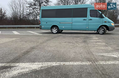 Грузопассажирский фургон Mercedes-Benz Sprinter 2002 в Виннице