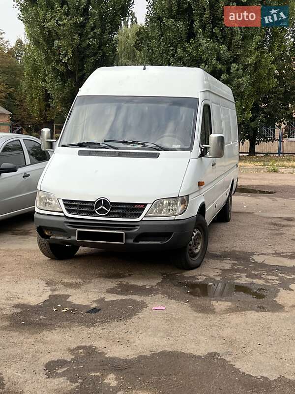 Грузовой фургон Mercedes-Benz Sprinter 2004 в Кропивницком