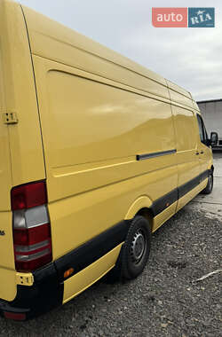 Грузовой фургон Mercedes-Benz Sprinter 2011 в 