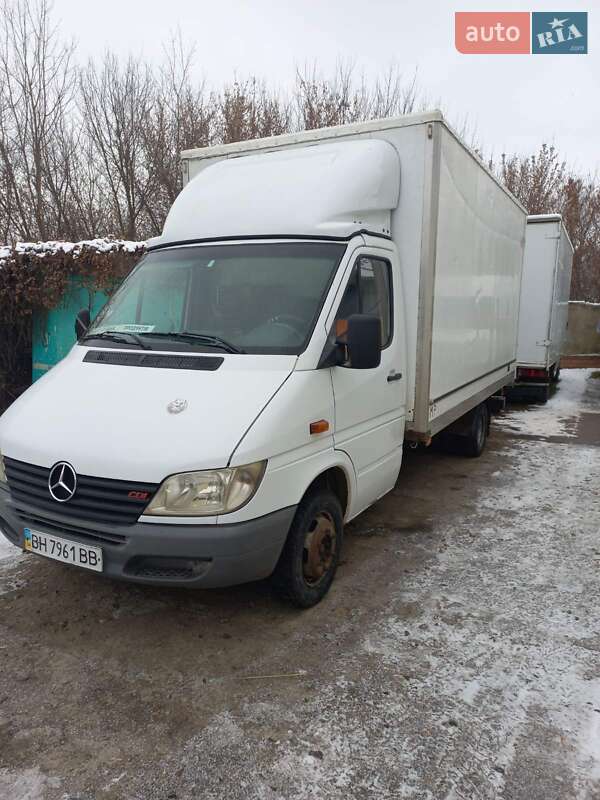 Грузовой фургон Mercedes-Benz Sprinter 2006 в 