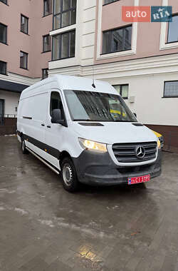 Вантажний фургон Mercedes-Benz Sprinter 2018 в Рівному