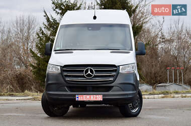 Грузовой фургон Mercedes-Benz Sprinter 2020 в 