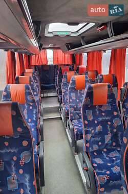 Туристичний / Міжміський автобус Mercedes-Benz Sprinter 2004 в Рівному