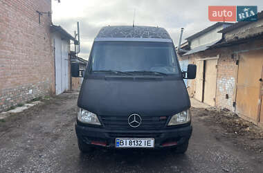 Вантажний фургон Mercedes-Benz Sprinter 2004 в Лубнах