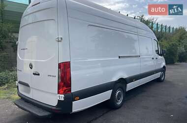 Грузовой фургон Mercedes-Benz Sprinter 2022 в Черновцах