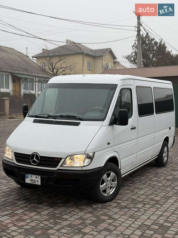 Вантажопасажирський фургон Mercedes-Benz Sprinter 2001 в Чернівцях