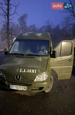 Микроавтобус Mercedes-Benz Sprinter 2000 в Буче