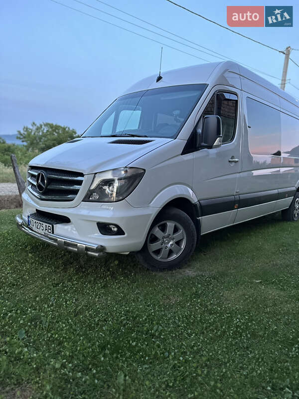 Микроавтобус Mercedes-Benz Sprinter 2016 в Хусте