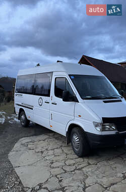 Микроавтобус Mercedes-Benz Sprinter 1998 в Косове