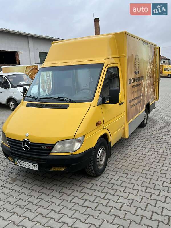 Вантажний фургон Mercedes-Benz Sprinter 2001 в Львові