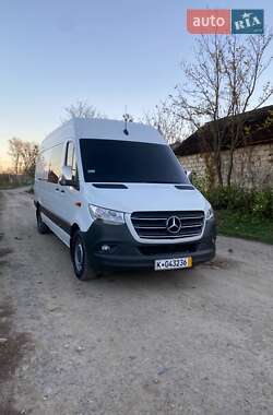 Вантажопасажирський фургон Mercedes-Benz Sprinter 2019 в Чернівцях