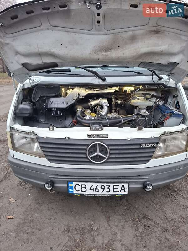 Туристический / Междугородний автобус Mercedes-Benz Sprinter 1999 в Носовке фото 8 Туристический / Междугородний автобус Mercedes-Benz Sprinter 1999 в Носовке