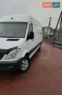 Грузовой фургон Mercedes-Benz Sprinter 2011 в Ровно