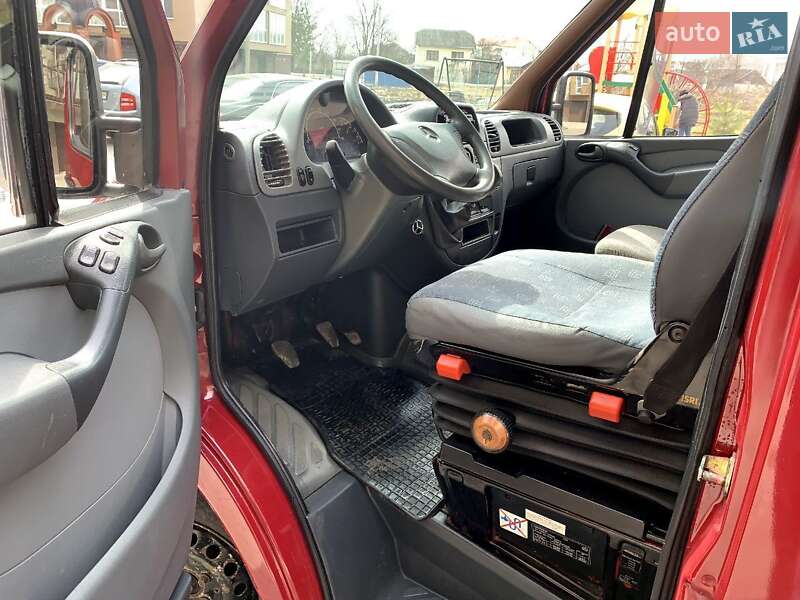 Микроавтобус Mercedes-Benz Sprinter 2004 в Калуше