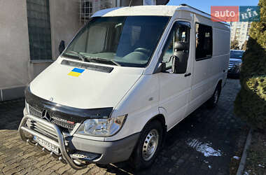 Вантажопасажирський фургон Mercedes-Benz Sprinter 2003 в Чернівцях