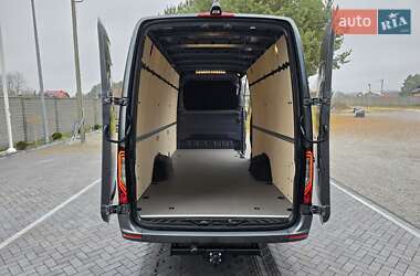 Грузовой фургон Mercedes-Benz Sprinter 2021 в 