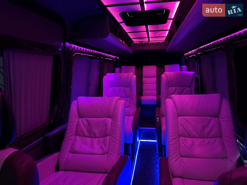 Мікроавтобус Mercedes-Benz Sprinter 2011 в Тячеві