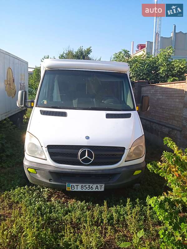 Mercedes-Benz Sprinter 2011