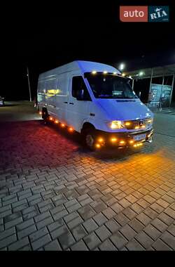 Грузовой фургон Mercedes-Benz Sprinter 1997 в Львове