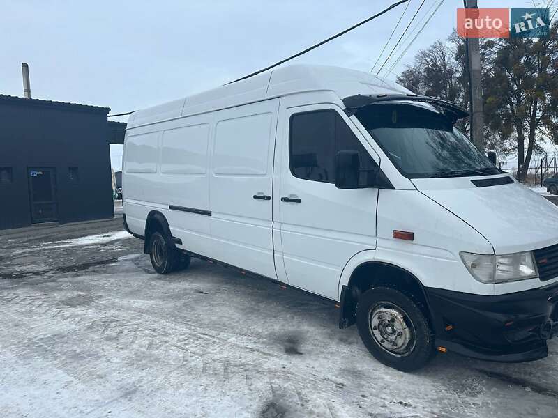 Грузовой фургон Mercedes-Benz Sprinter 1997 в Львове