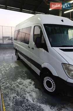 Вантажопасажирський фургон Mercedes-Benz Sprinter 2010 в Чернівцях