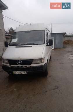 Грузовой фургон Mercedes-Benz Sprinter 1997 в Новояворовске