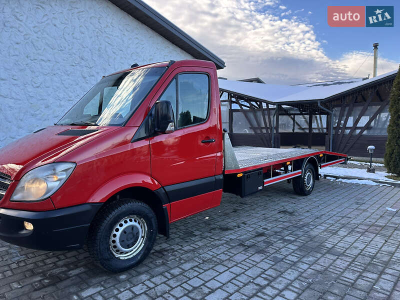 Эвакуатор Mercedes-Benz Sprinter 2011 в Косове