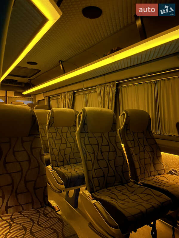 Туристический / Междугородний автобус Mercedes-Benz Sprinter 2012 в Ровно