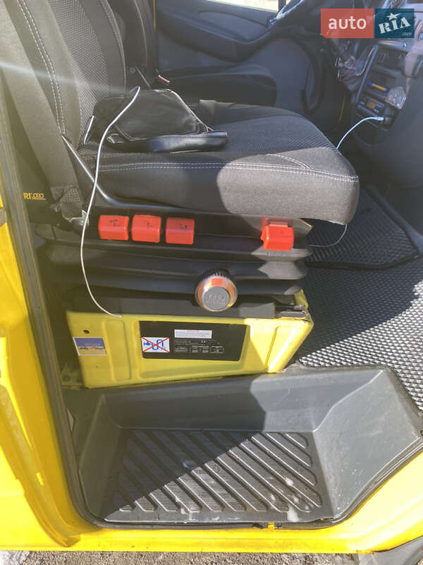 Автовоз Mercedes-Benz Sprinter 2004 в Шепетовке