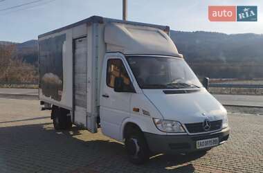 Грузовой фургон Mercedes-Benz Sprinter 2005 в 