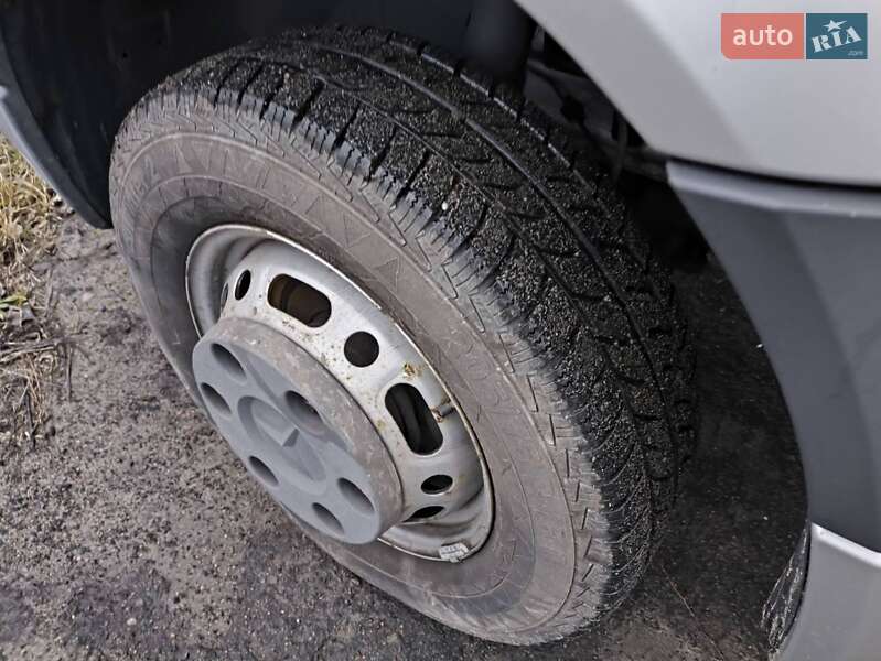 Грузовой фургон Mercedes-Benz Sprinter 2011 в Сарнах