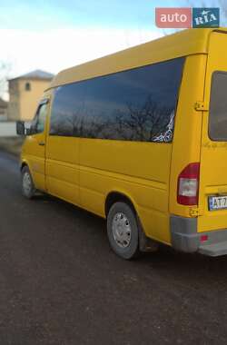 Вантажопасажирський фургон Mercedes-Benz Sprinter 2001 в Косові