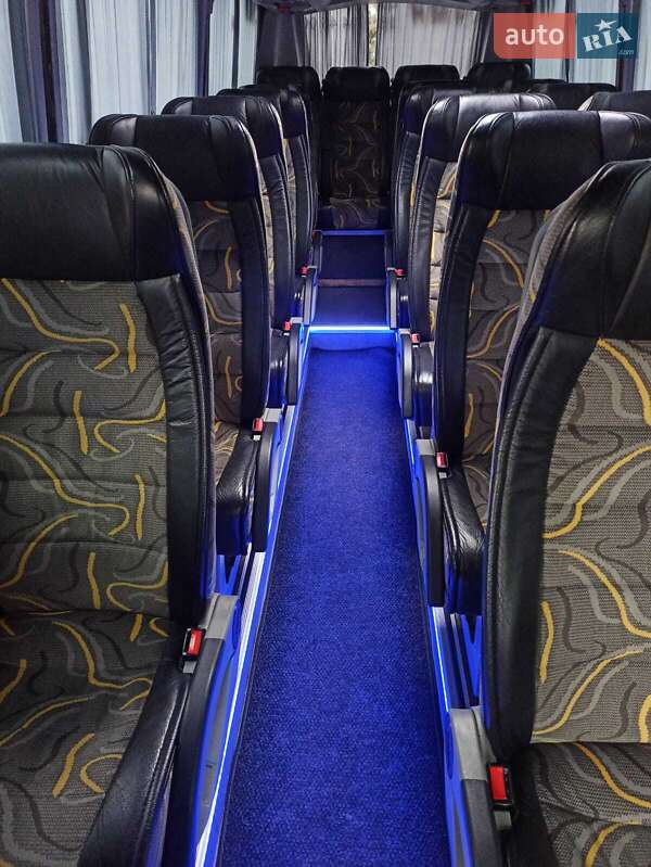 Туристический / Междугородний автобус Mercedes-Benz Sprinter 2015 в Сумах